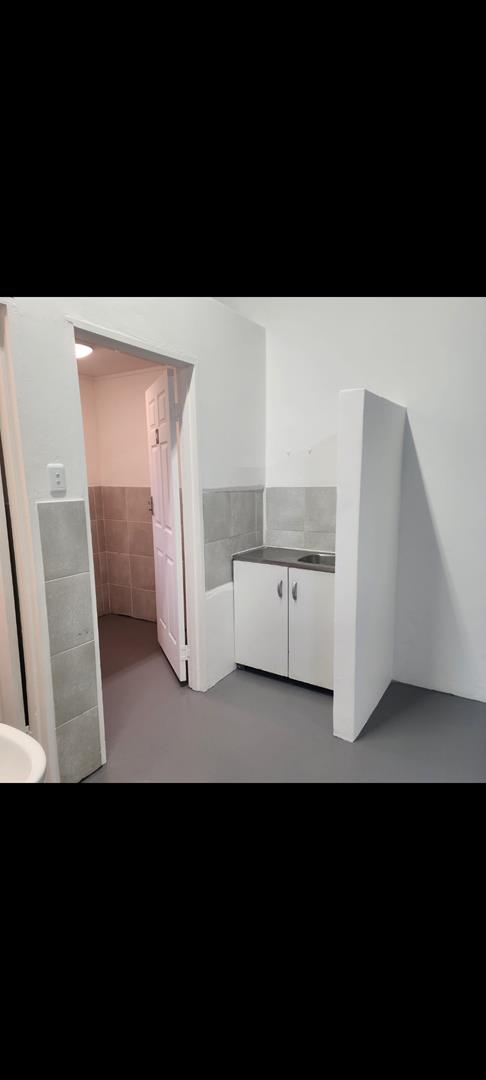 To Let commercial Property for Rent in Overbaakens Eastern Cape